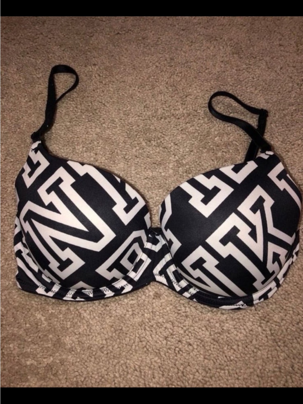 Victoria's Secret PINK Black & White Geometric Print Lightly Lined Bra 32D
